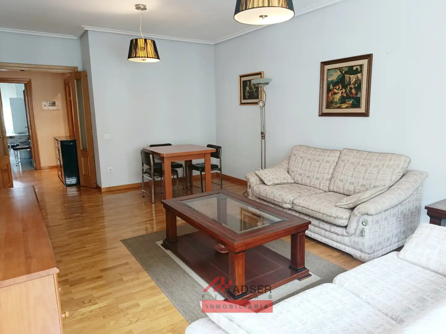 Sala de estar de Piso en venta en  Logroño con Calefacción, Parquet y Terraza