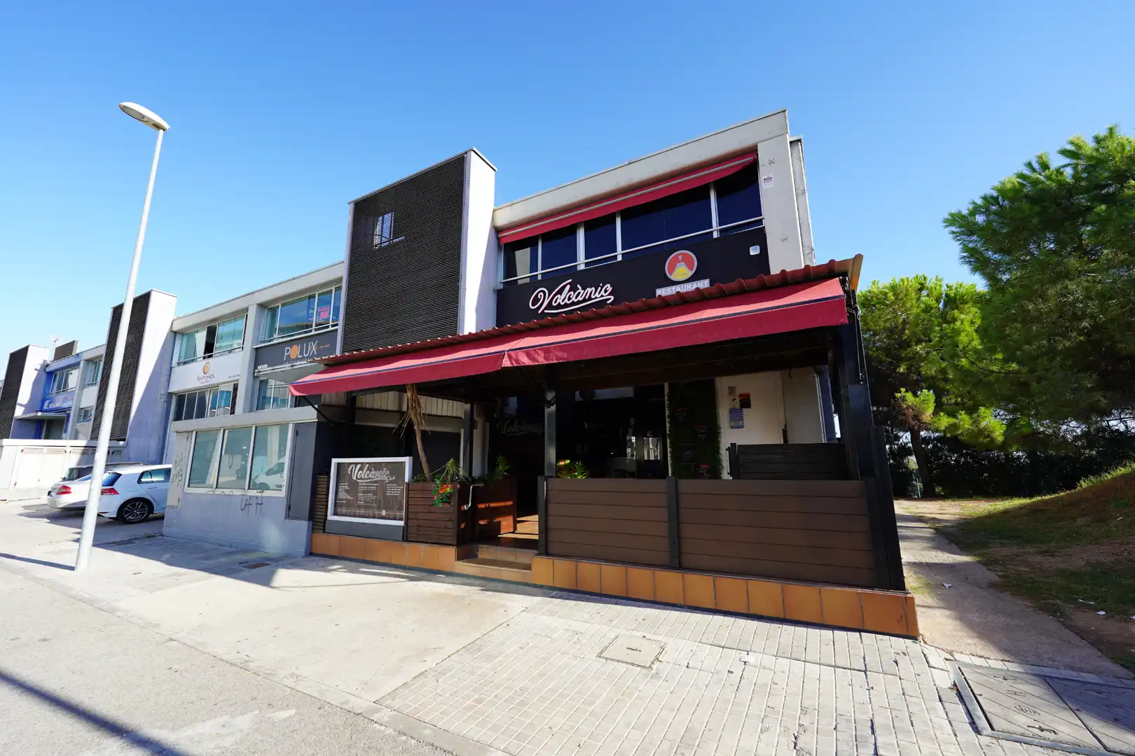Local comercial en traspàs a Carrer de l'Electrònica 2