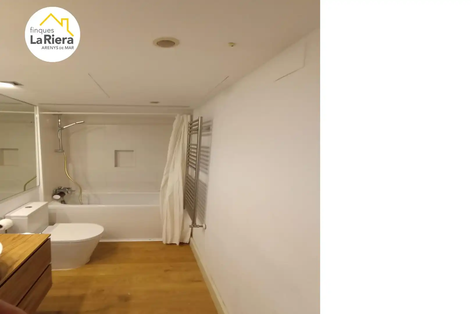 Baño de Piso en venta en Arenys de Mar con Aire acondicionado, Calefacción y Parquet