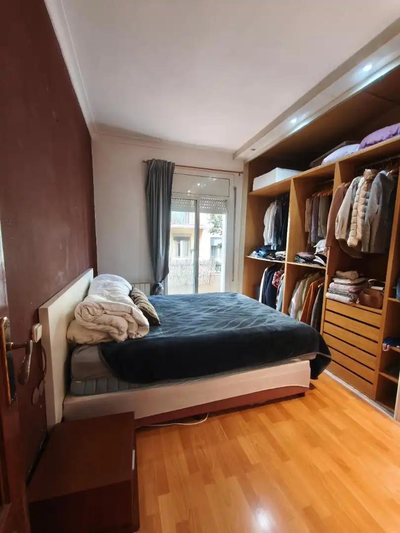 Habitación de Piso en venta en Barcelona con Calefacción, Parquet y Terraza