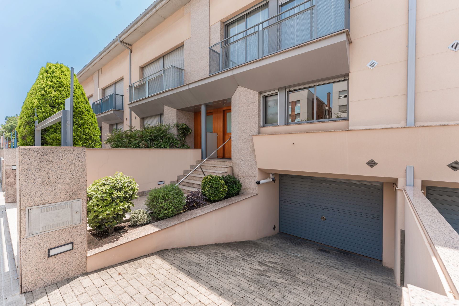Exterior view of Single-family semi-detached for sale in La Garriga  with Air Conditioner, Heating and Private garden
