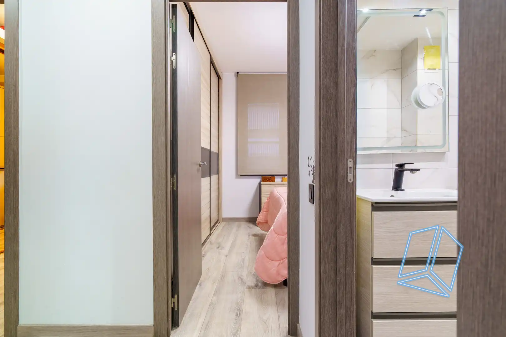 Flat for sale in Barcelona  with Heating and Balcony