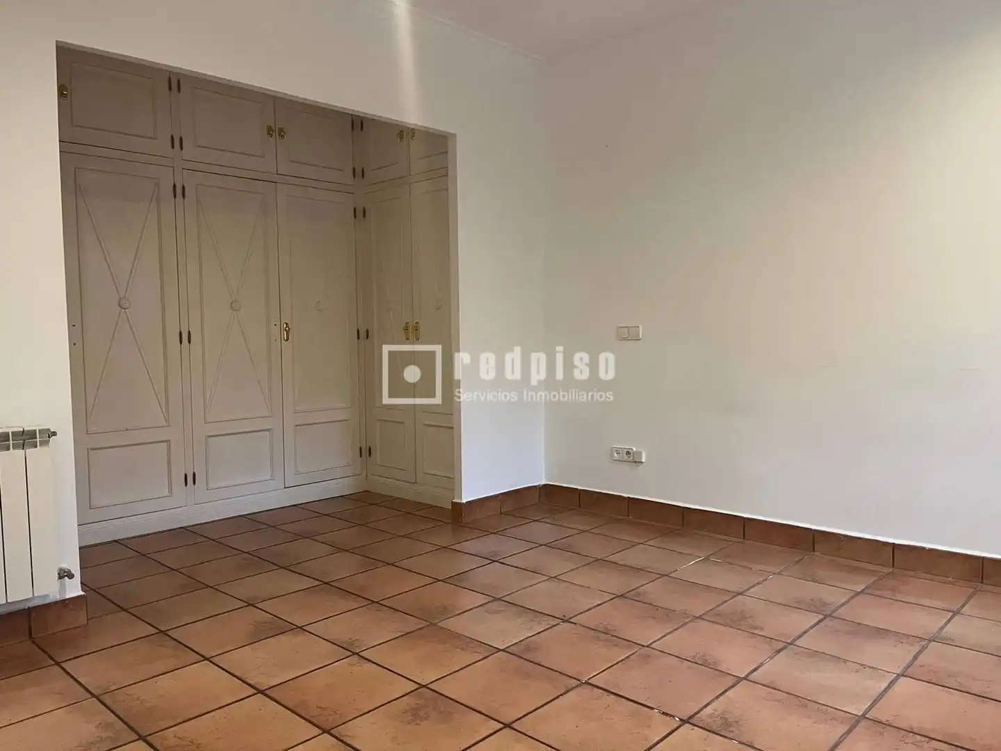 Habitación de Casa o chalet en venta en Pozuelo de Alarcón con Aire acondicionado, Calefacción y Terraza