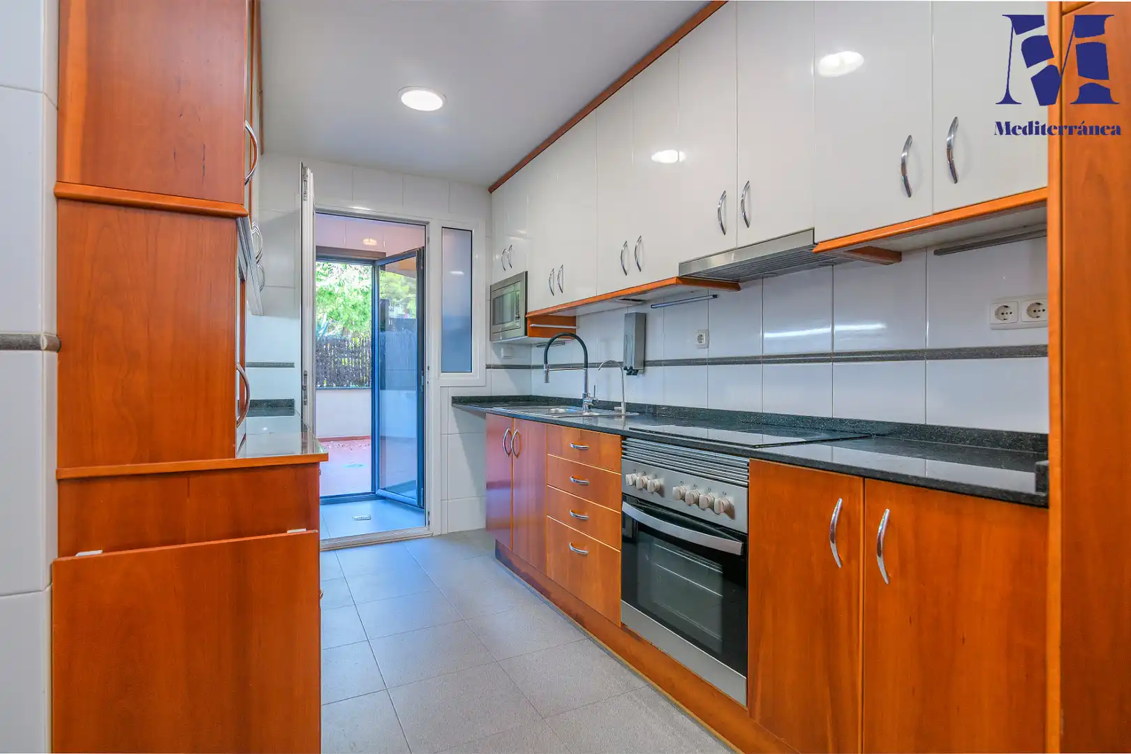 Kitchen of Flat for rent in Castelldefels  with Air Conditioner, Heating and Parquet flooring