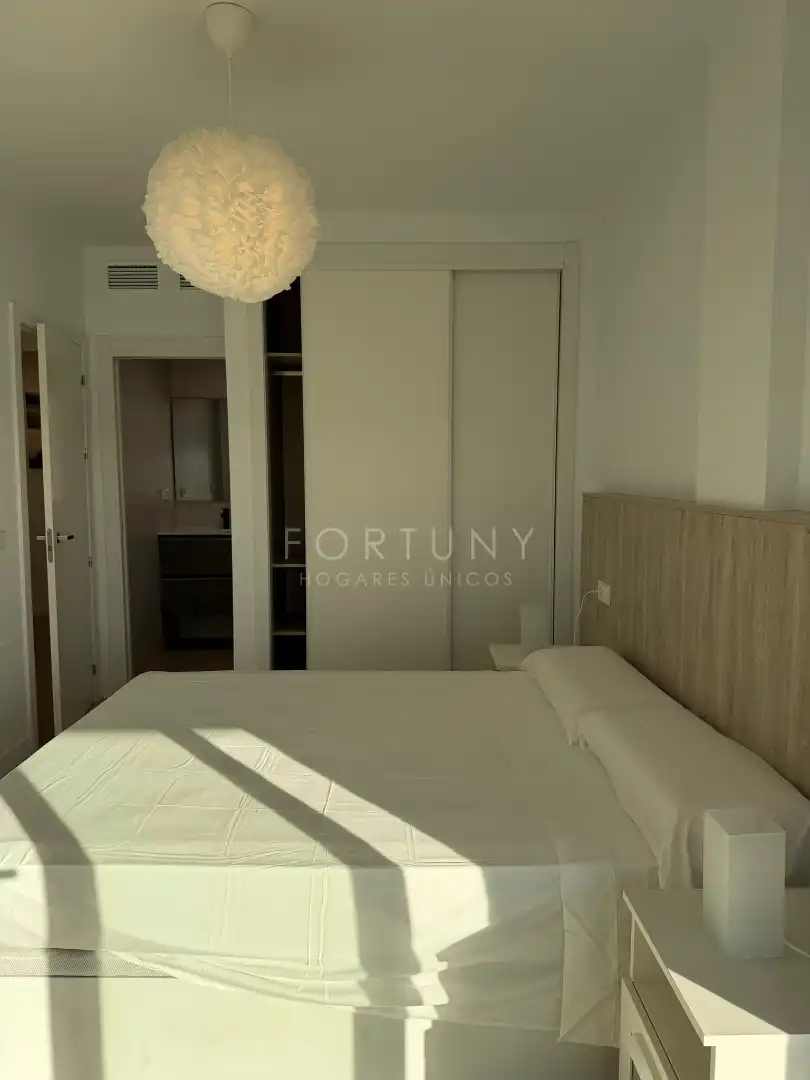 Flat with pool for sale in Calle Reino Unido 2, imagen 9