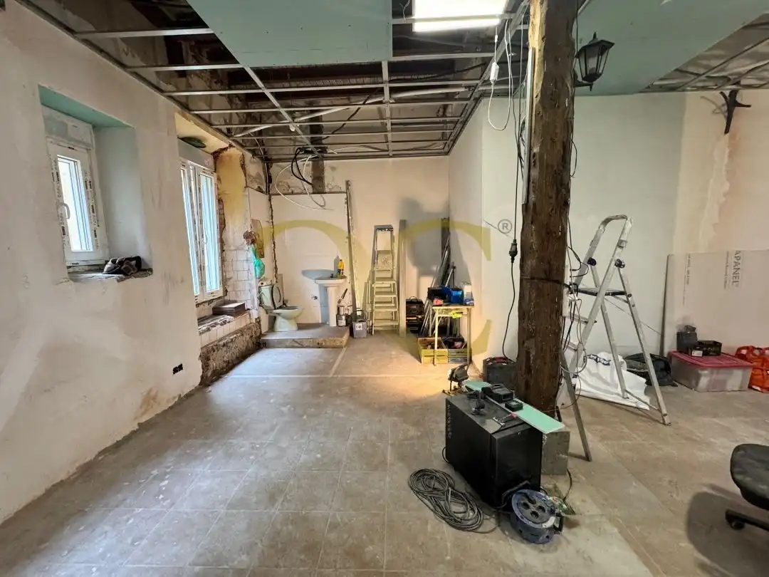 Commercial properties for rent in Santander