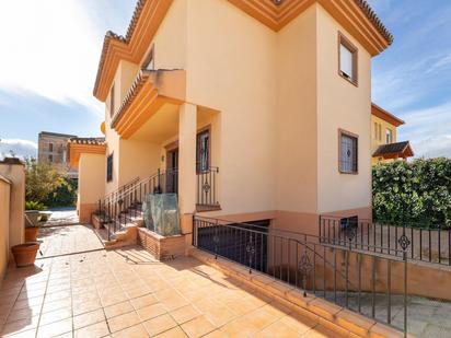 Casa o xalet en venda a Residencial Triana - Barrio Alto