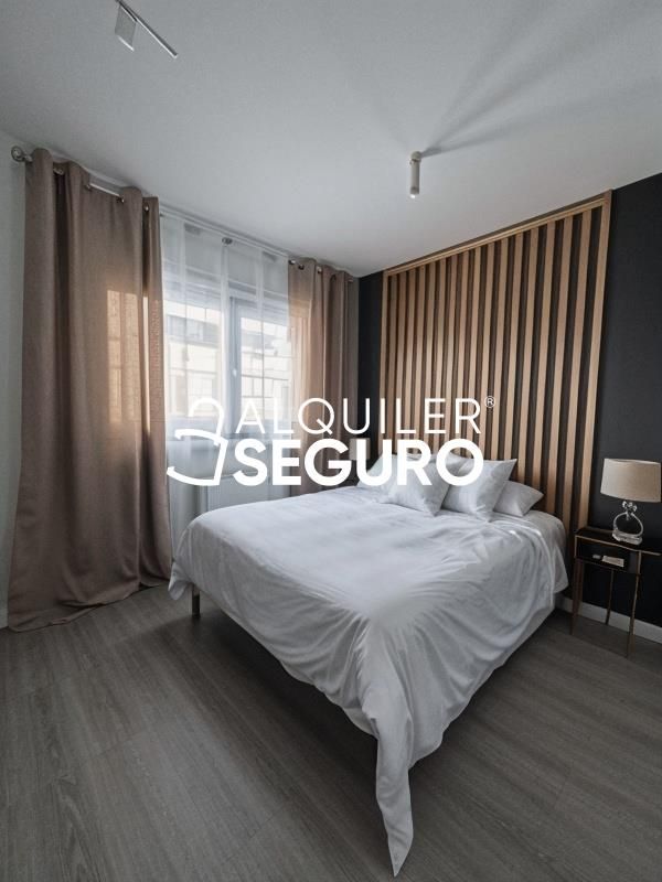 Bedroom of Flat to rent in Villalbilla  with Heating, Terrace and Storage room
