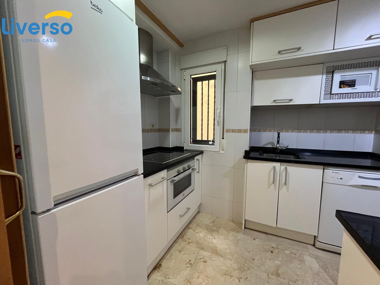 Cocina de Piso en venta en Burgos Capital con Calefacción y Amueblado