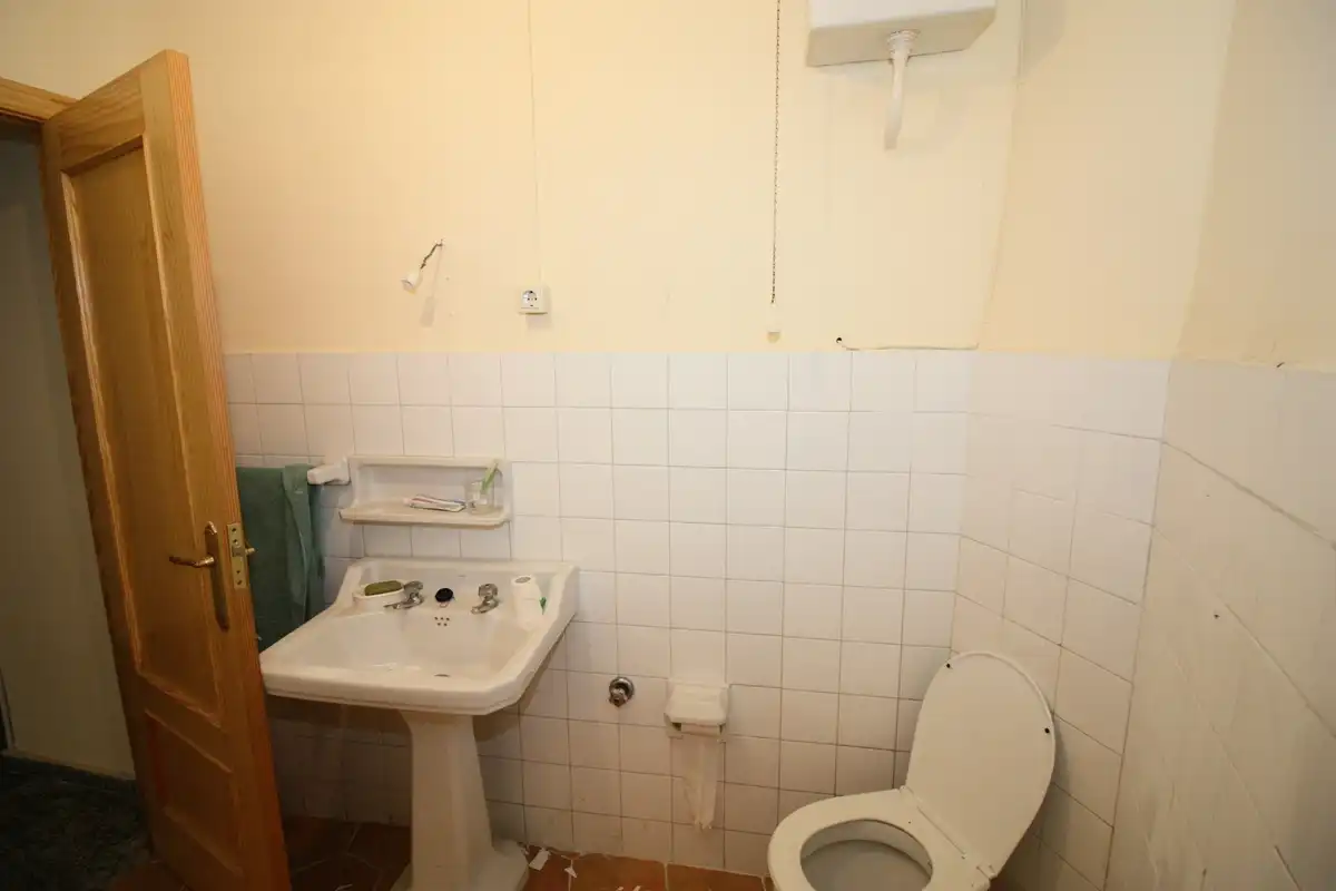 Bany de Casa o xalet en venda en El Hornillo  amb Balcó
