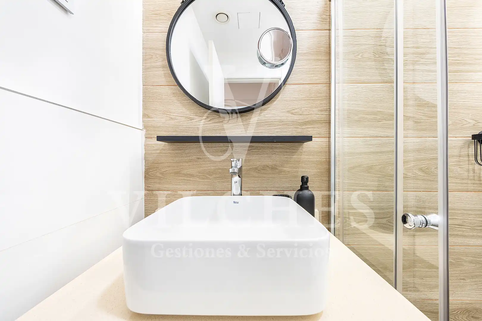 Bathroom of Flat for rent in Las Palmas de Gran Canaria  with Furnished