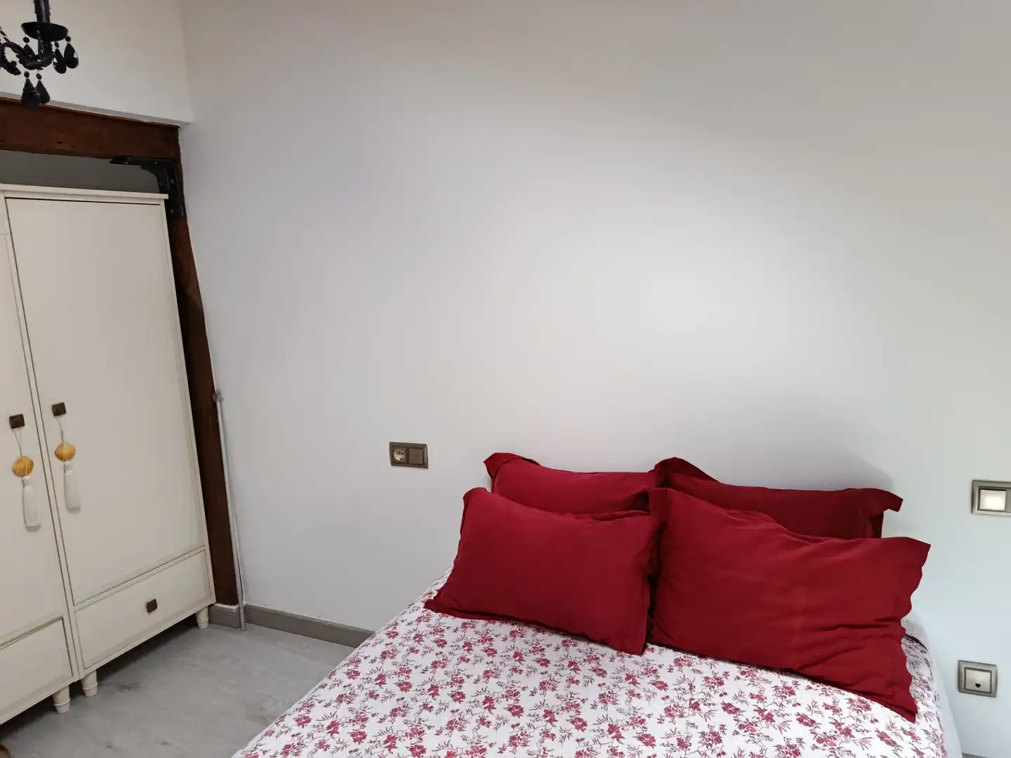 Bedroom of Flat for sale in Santander  with Furnished