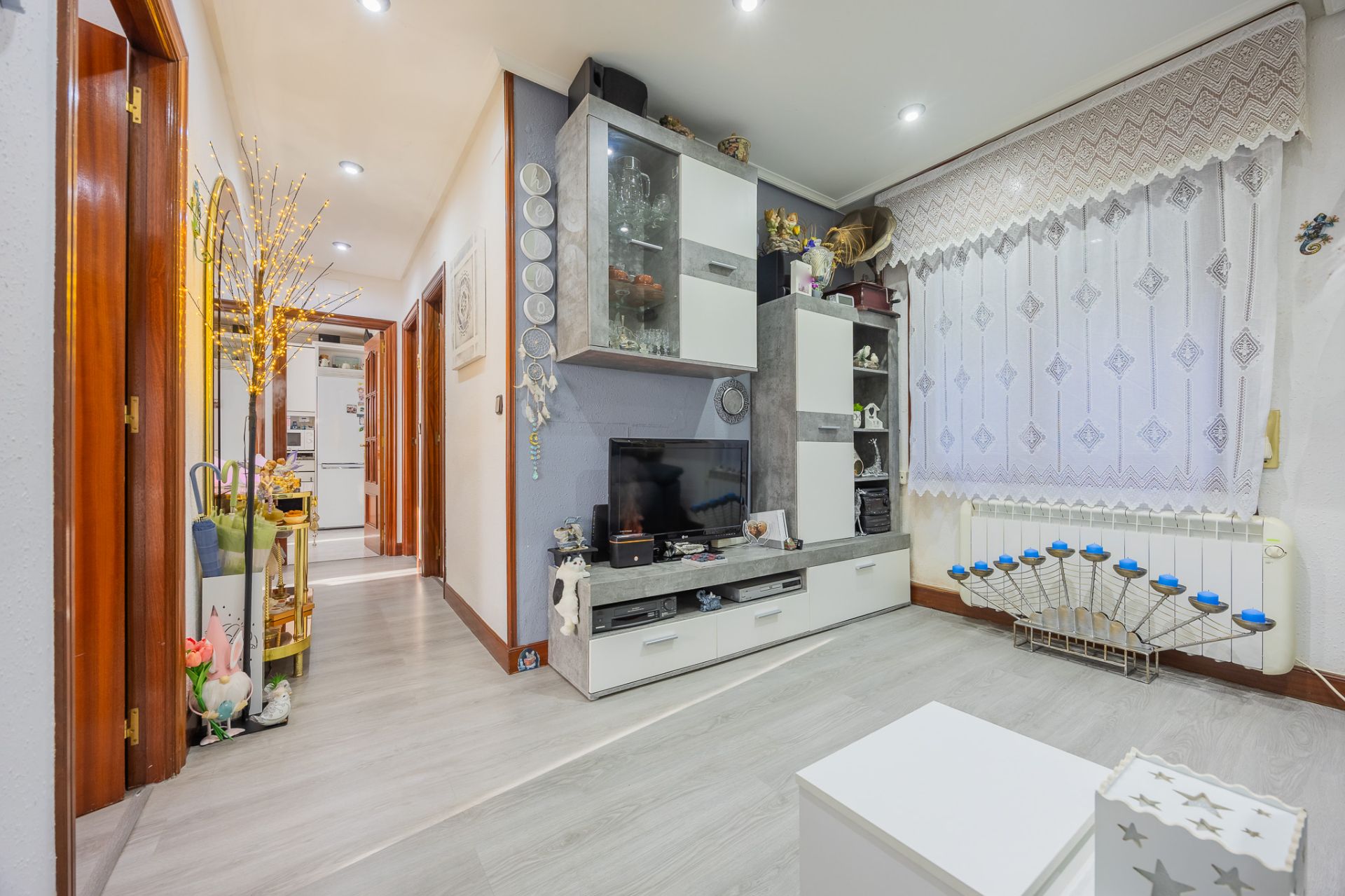 Living room of Flat for sale in Alonsotegi  with Furnished