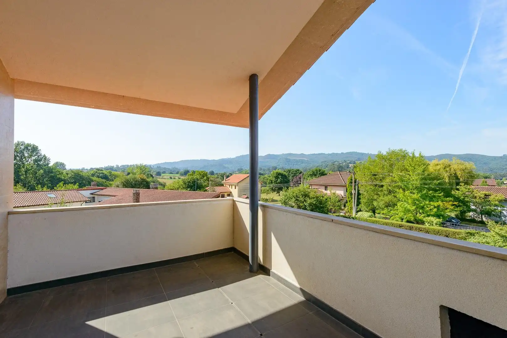 Terraza de Casa o chalet en venta en Llanera con Calefacción, Jardín privado y Terraza