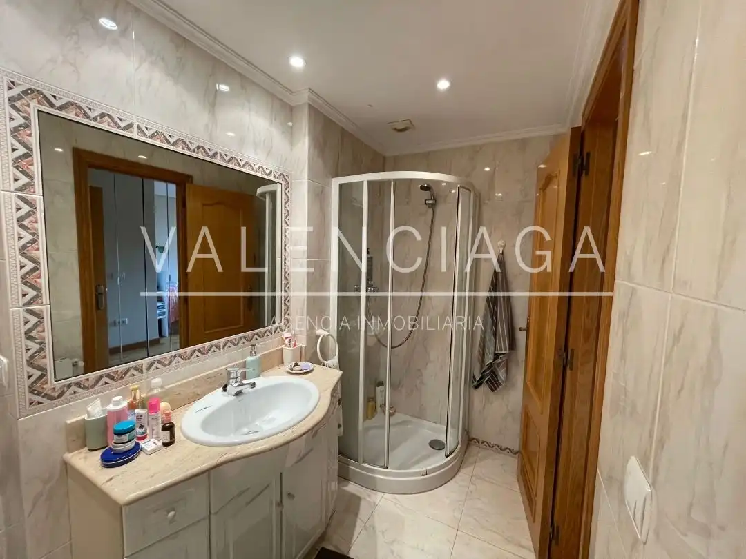 Flat with terrace to rent in José Maria Sert Plaza, imagen 25