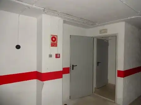 Parkplatz mit Aufzug zum Verkauf in C/ Escoles, imagen 4