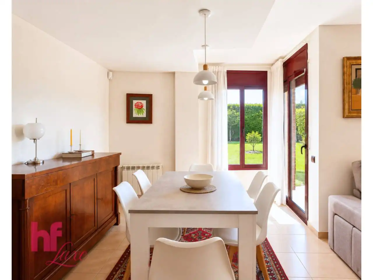 Comedor de Casa adosada en venta en Lliçà de Vall con Aire acondicionado, Calefacción y Jardín privado