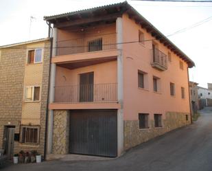 Außenansicht von Country house zum verkauf in Torres de Albarracín mit Terrasse
