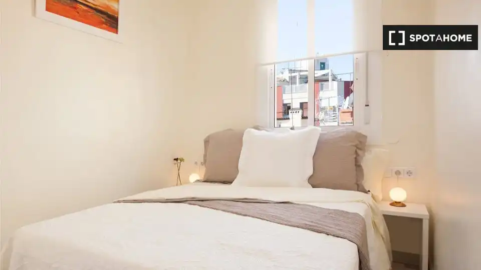 Bedroom of Flat for rent in Barcelona  with Air Conditioner, Heating and Furnished