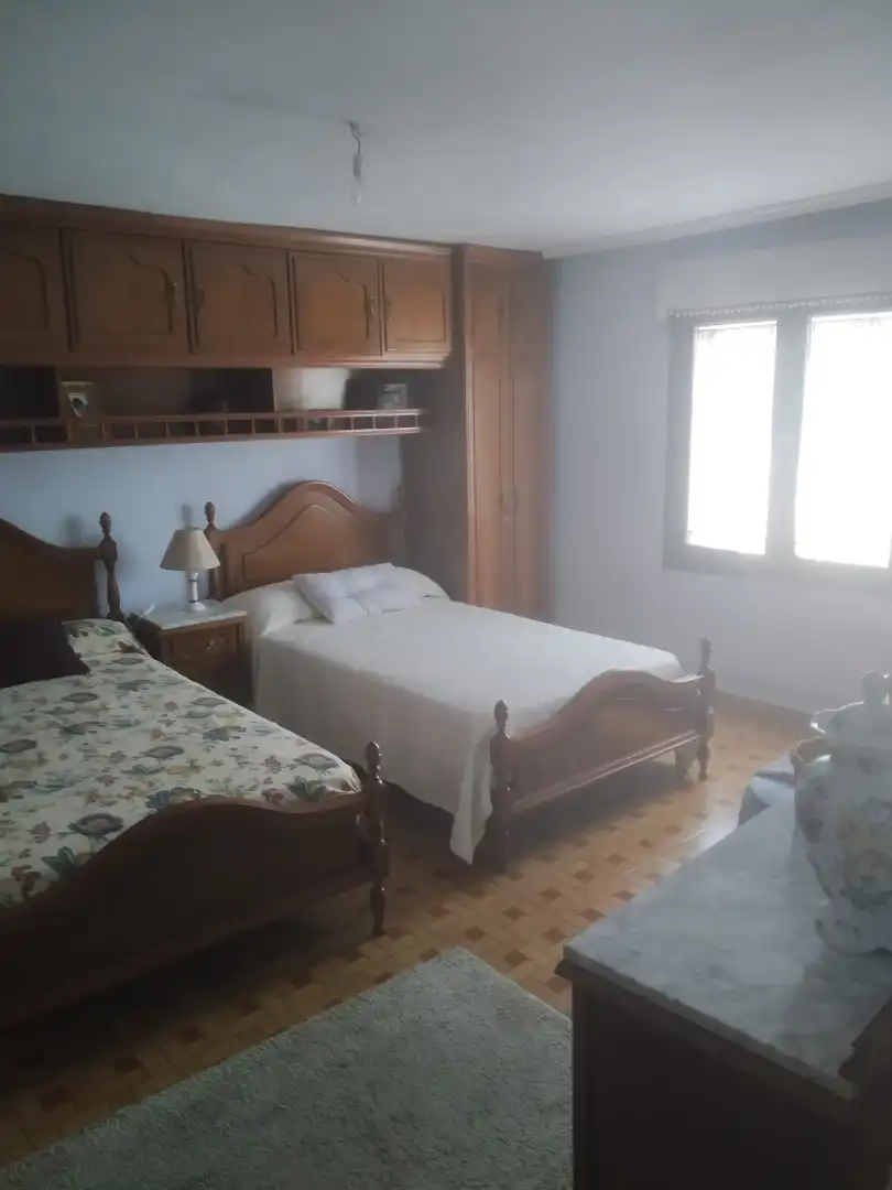 Schlafzimmer von Einfamilien-Reihenhaus zum Verkauf in Belorado mit Heizung, Terrasse und Abstellraum