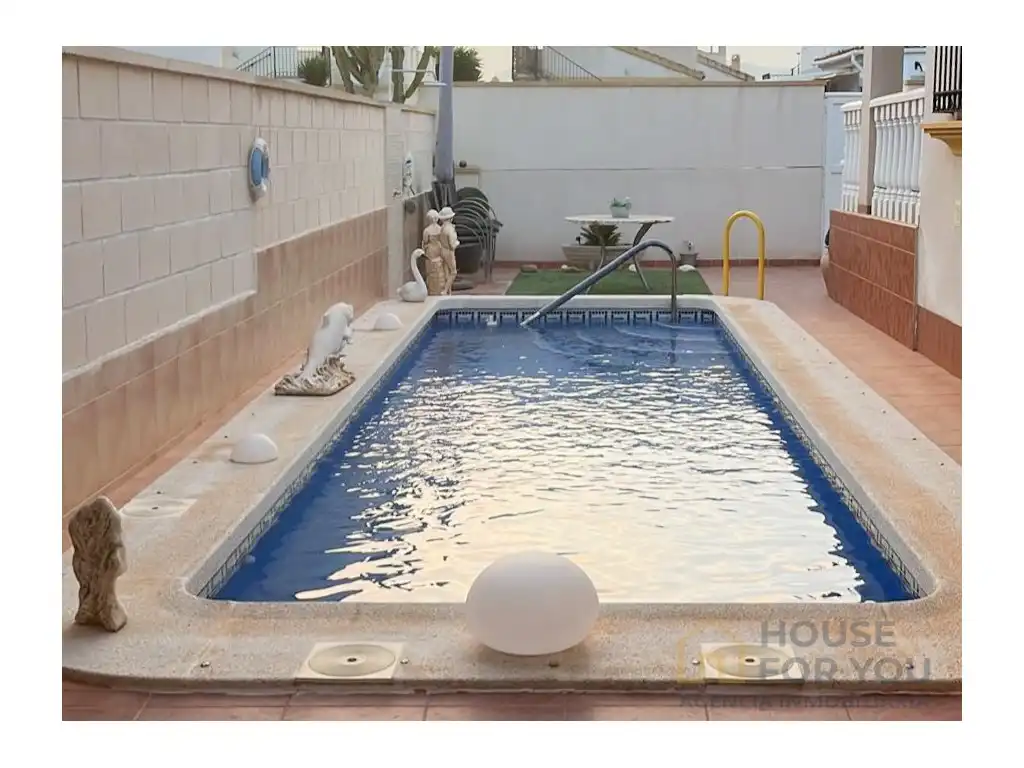 Casa en venda a Calle Hinojos, imagen 4