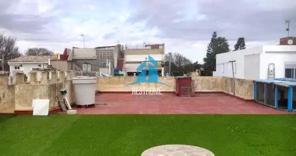 Adossat amb jardí en venda a Calle PINTAET, imagen 3