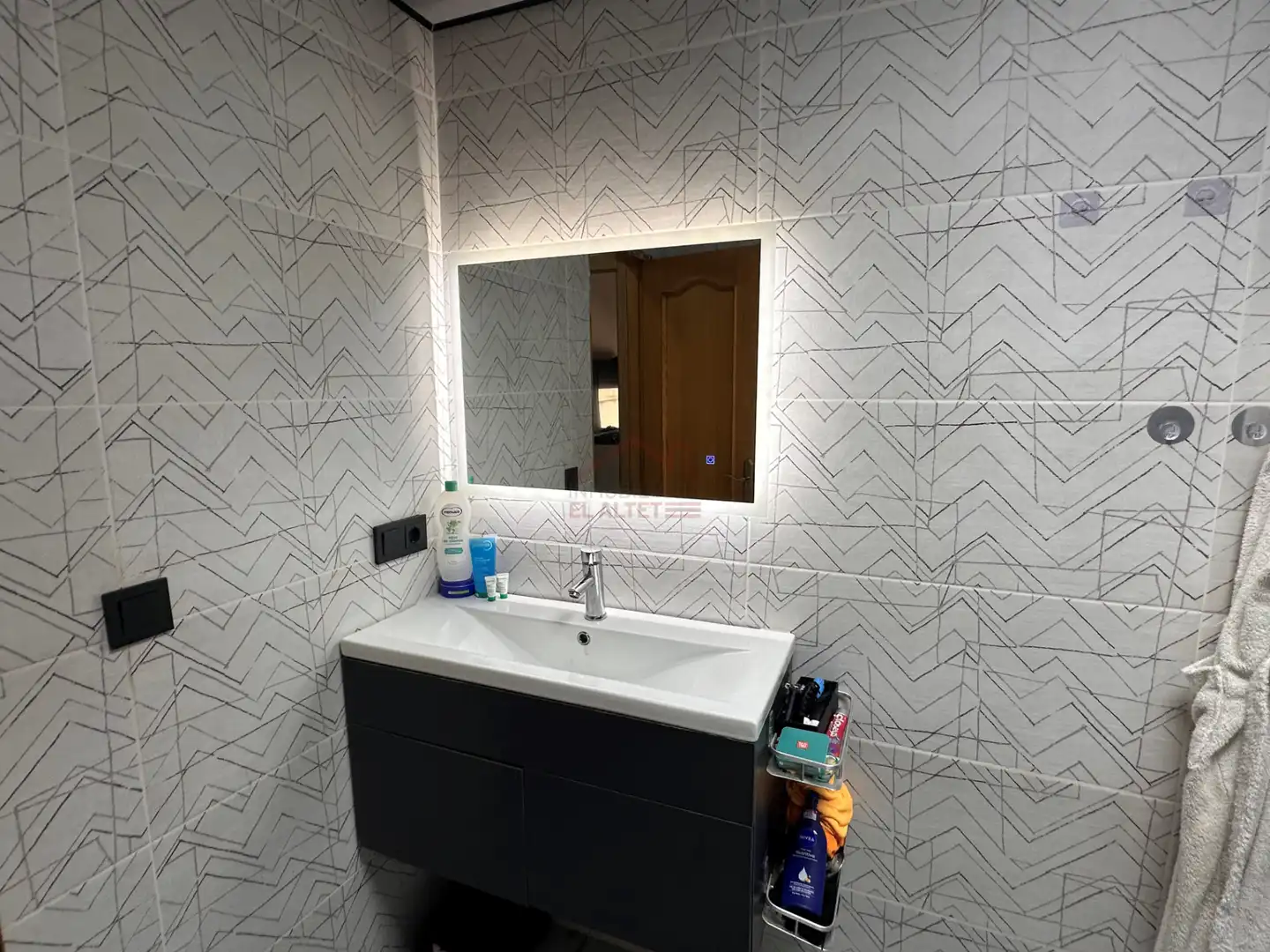 Badezimmer von Maisonette zum Verkauf in Elche / Elx mit Klimaanlage, Terrasse und Abstellraum