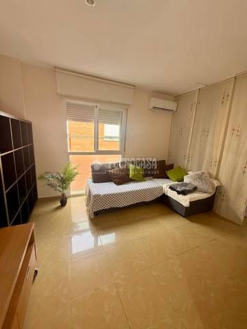 Piso en Venta en Calle del Pico de Beriáin en Casco Histórico de Vallecas