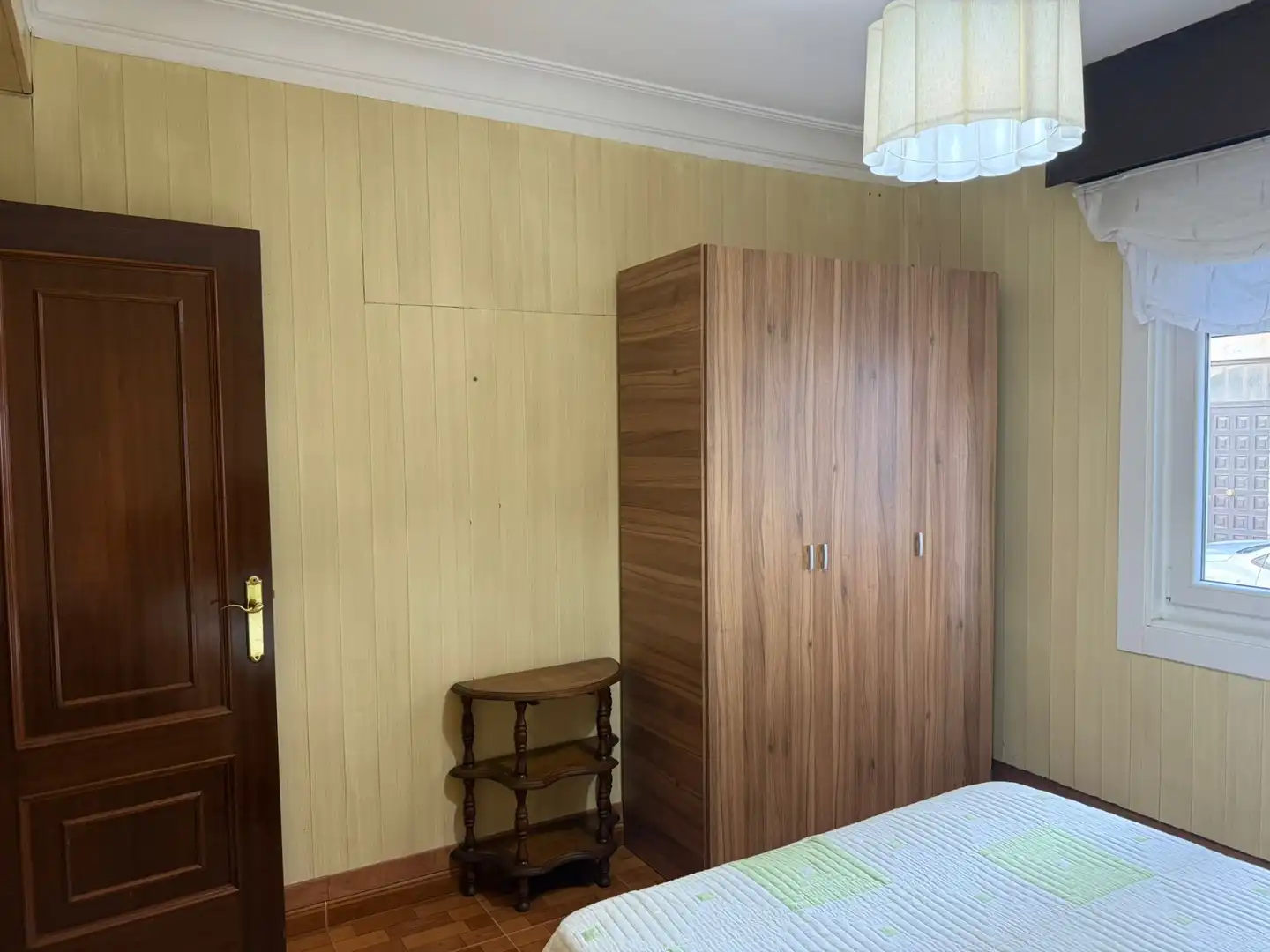Habitación de Piso de alquiler en Ferrol con Amueblado