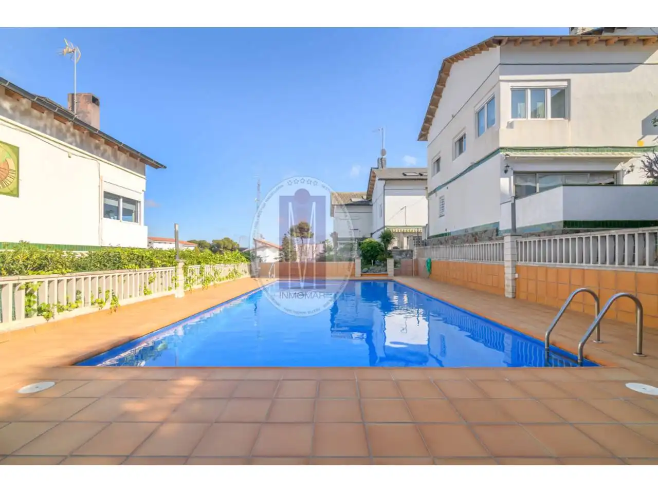 Swimming pool of Single-family semi-detached for sale in Castelldefels  with Heating, Terrace and Community pool