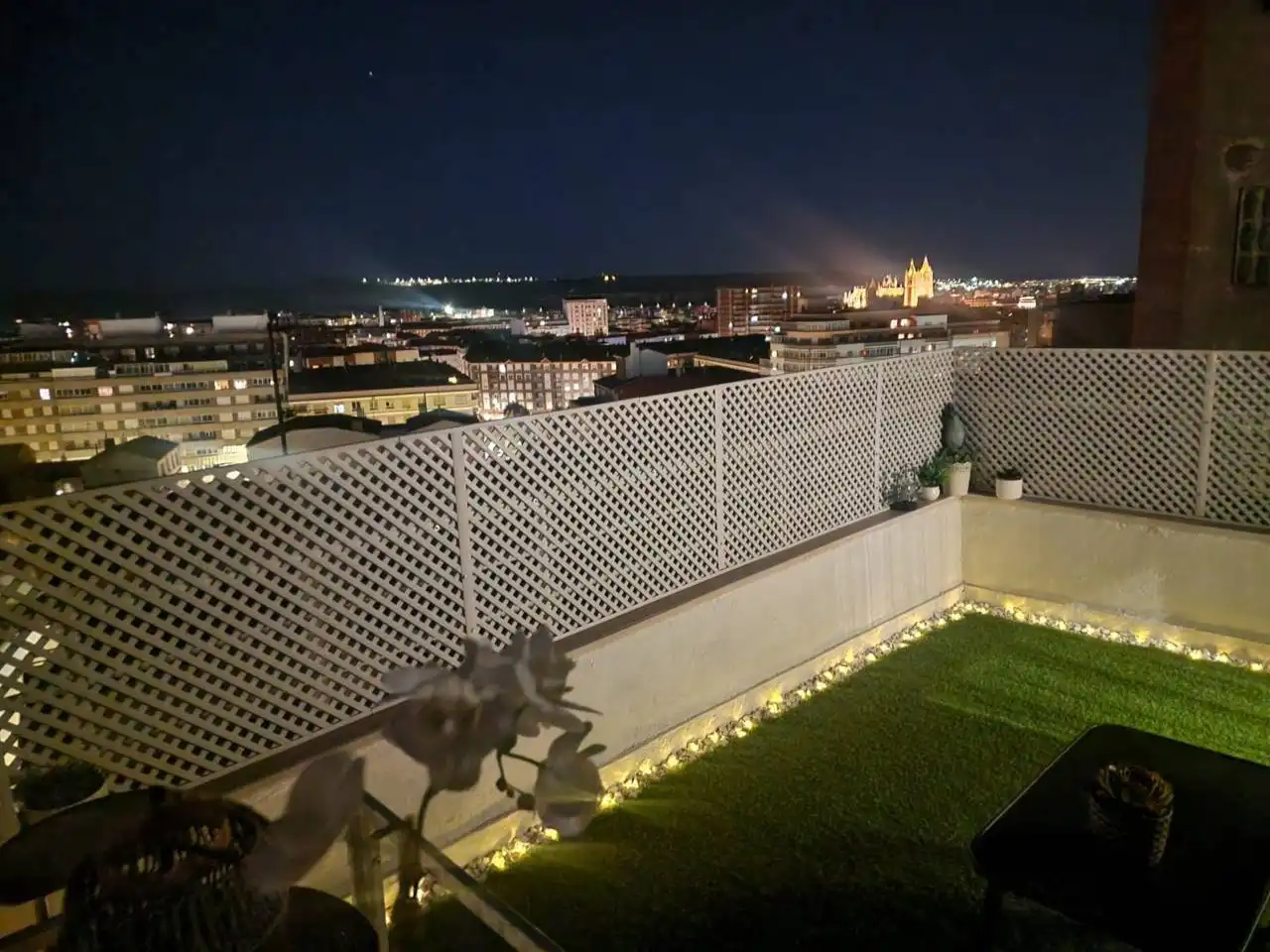 Terrasse von Dachboden zum Verkauf in León Capital  mit Heizung, Parkett und Terrasse