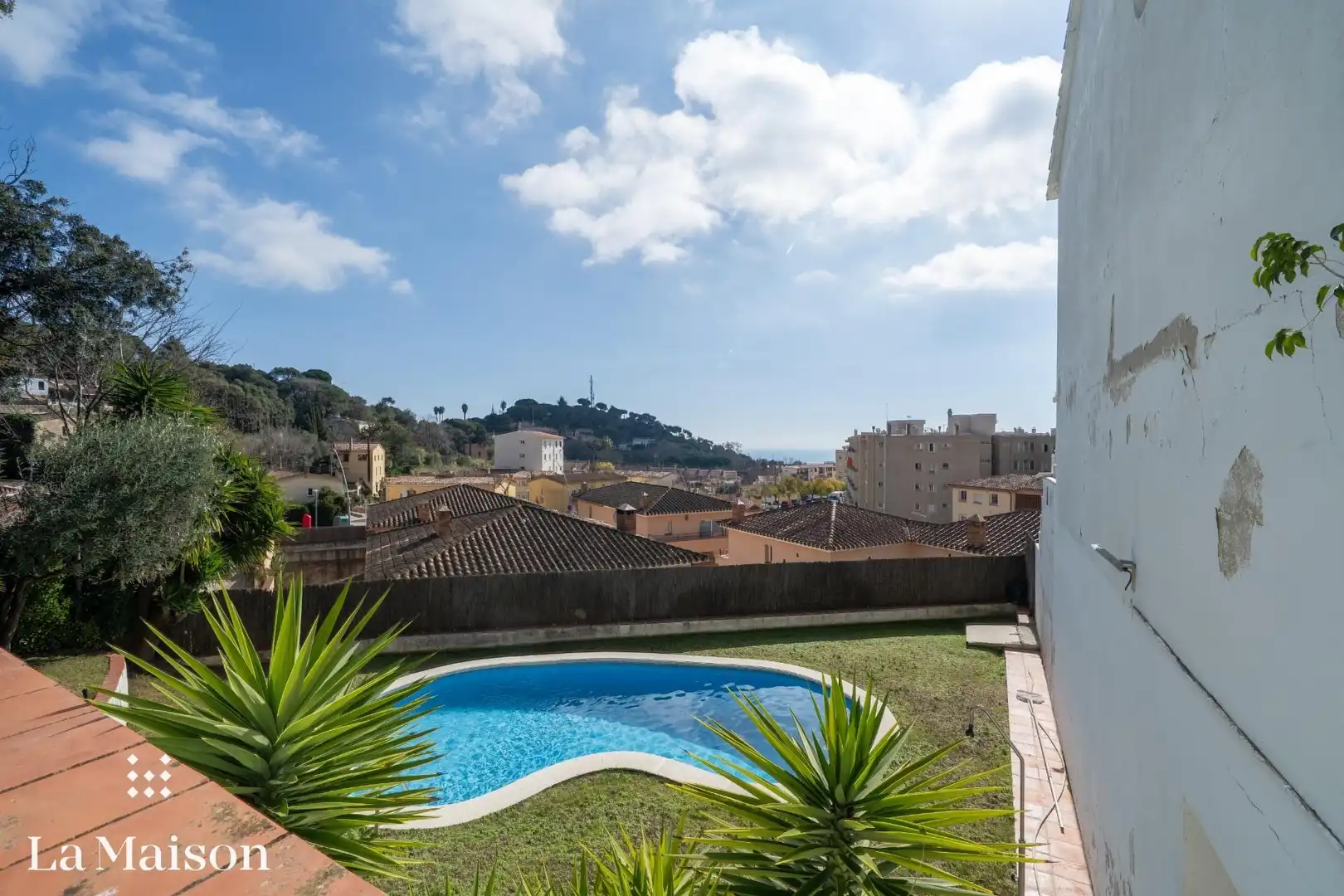 Piscina de Casa adosada en venda en Sant Andreu de Llavaneres amb Aire condicionat, Calefacció i Jardí privat