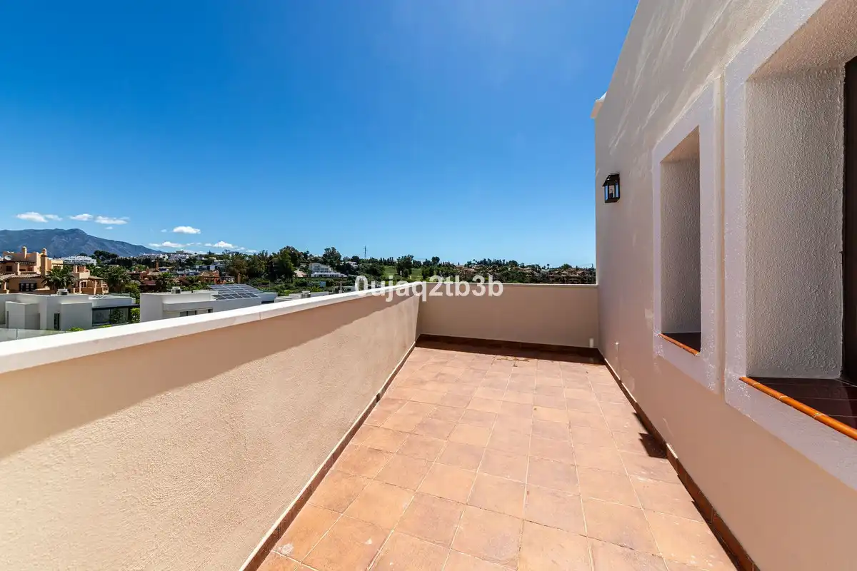 Terraza de Casa adosada de alquiler en Estepona con Aire acondicionado, Jardín privado y Terraza