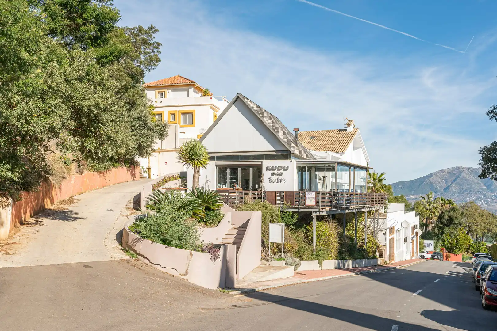 Wohnungen zum Verkauf in Ojén mit Klimaanlage, Heizung und Terrasse