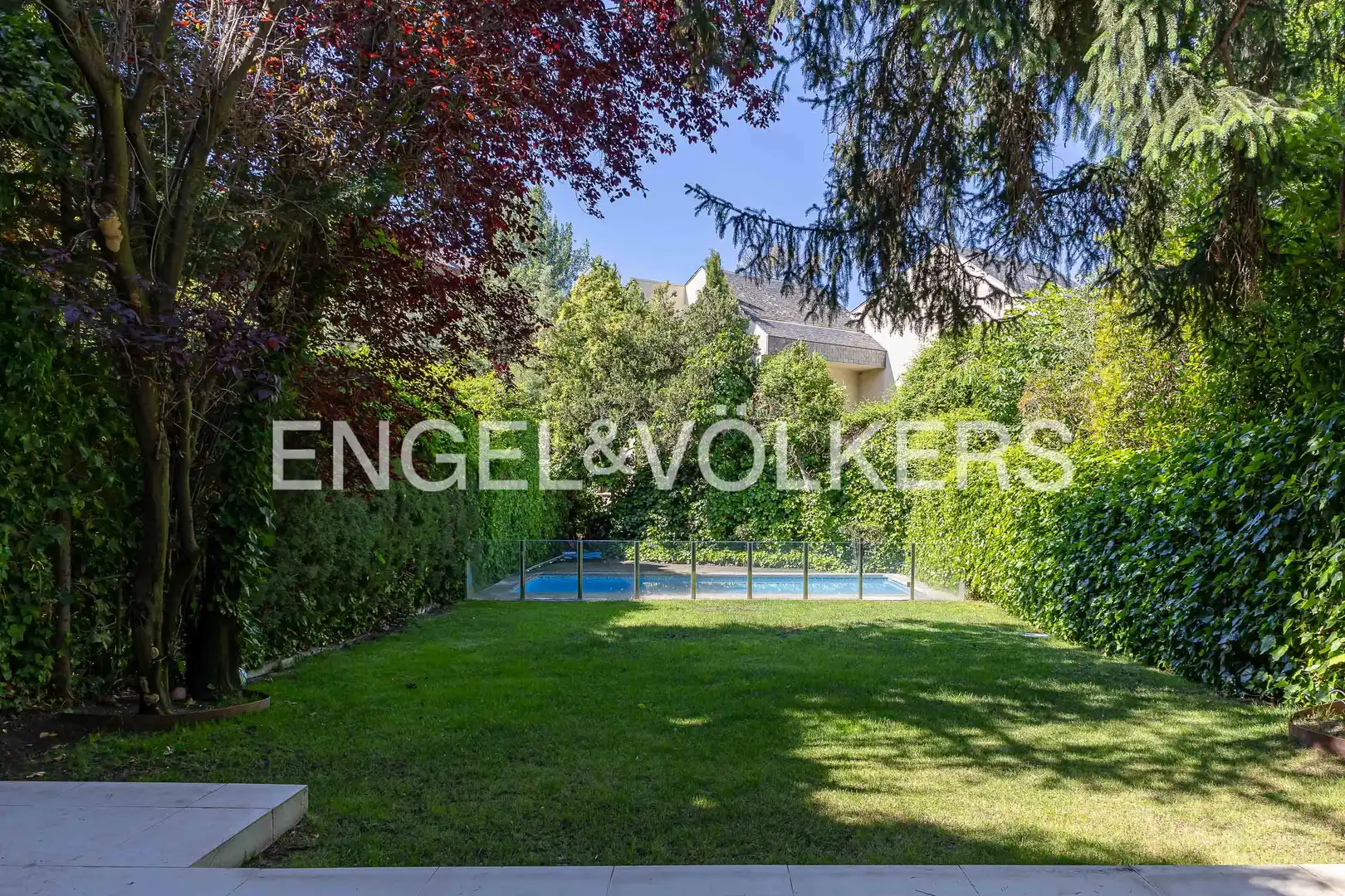 Vista exterior de Casa o chalet en venta en La Moraleja con Aire acondicionado, Calefacción y Jardín privado