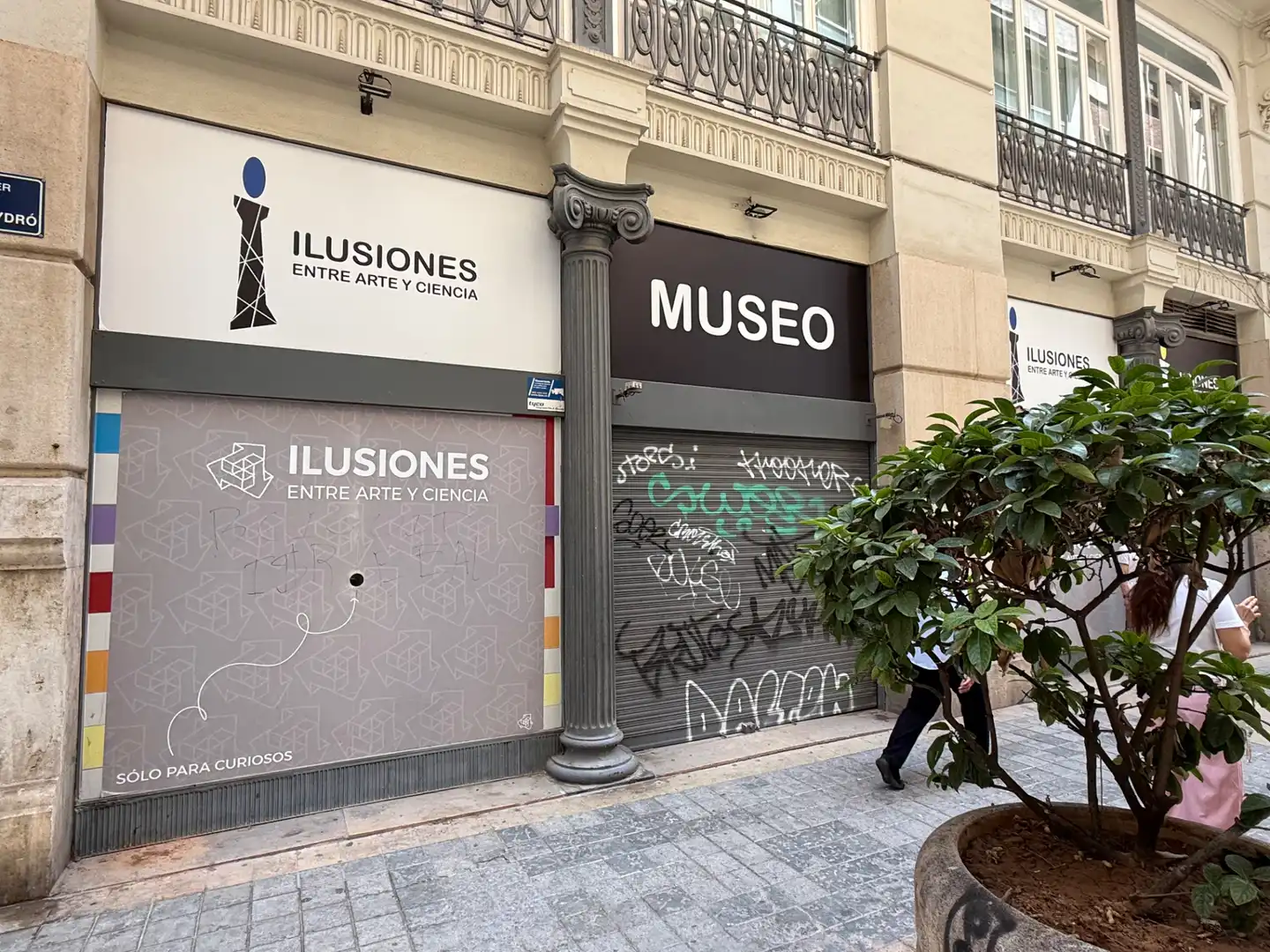 Außenansicht von Geschaftsraum zur Miete in Valencia mit Klimaanlage und Alarm