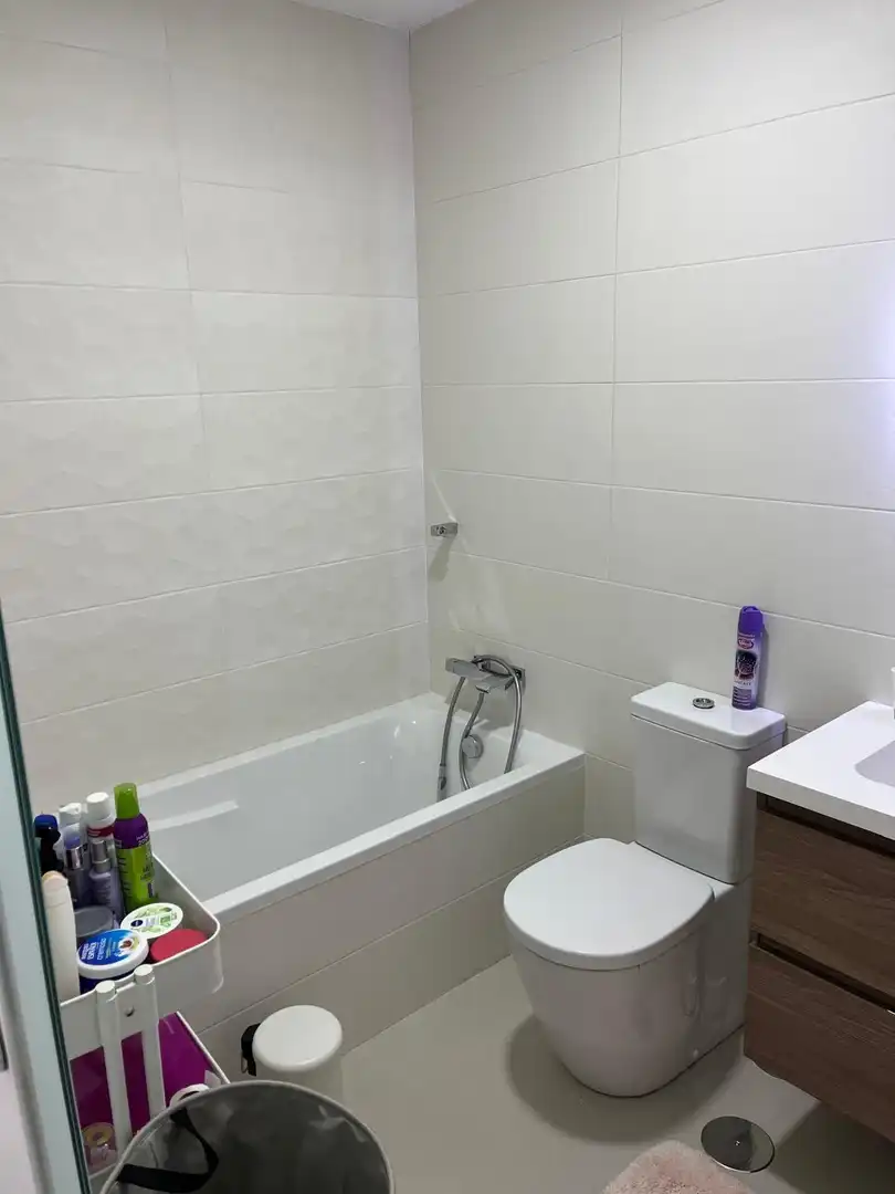 Badezimmer von Wohnung zum Verkauf in Pilar de la Horadada mit Klimaanlage, Heizung und Privatgarten