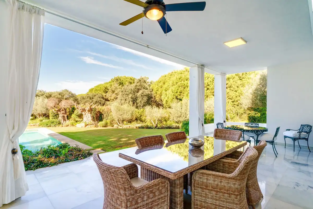 Terrassa de Casa o xalet de lloguer en Marbella amb Aire condicionat, Jardí privat i Traster