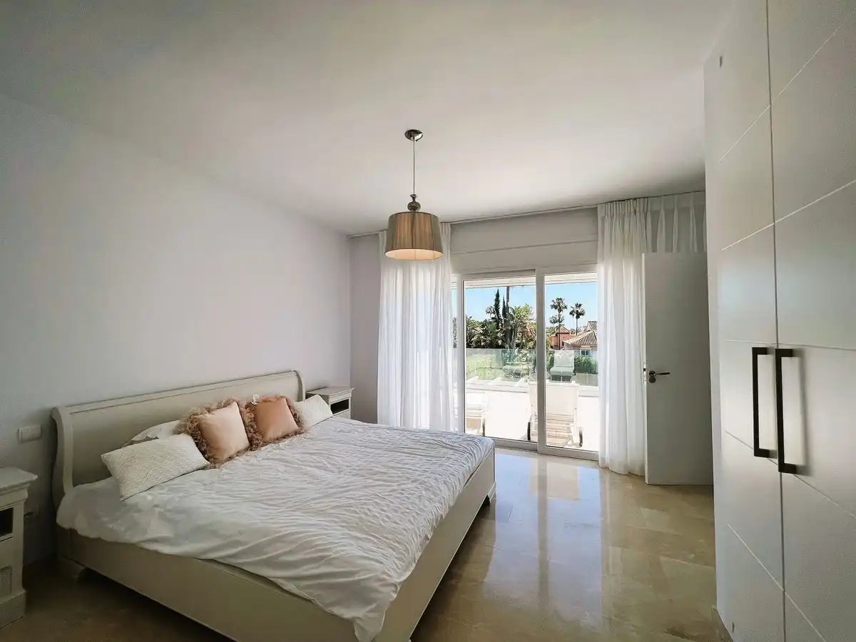 Casa amb piscina en venda a Nueva Andalucía, imagen 15