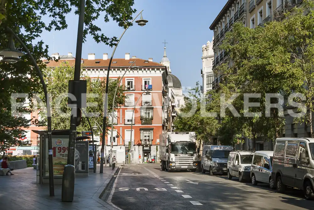 Außenansicht von Wohnung zur Miete in Madrid mit Klimaanlage, Heizung und Haustiere erlaubt