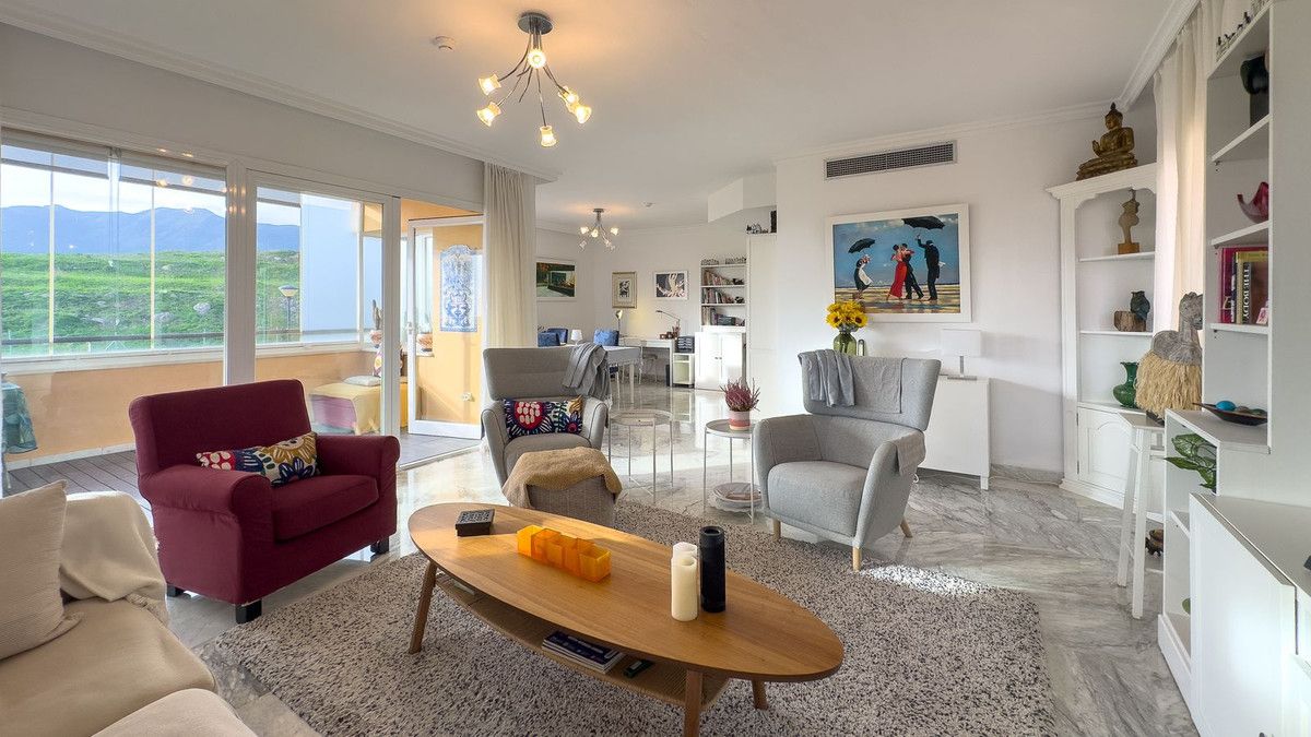 Sala d'estar de Apartament en venda en Alhaurín de la Torre amb Aire condicionat, Terrassa i Traster