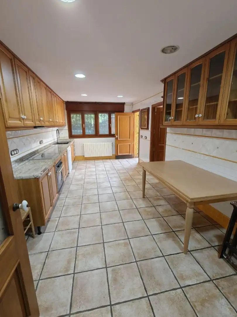 Cocina de Casa o chalet de alquiler en San Vicente del Raspeig / Sant Vicent del Raspeig con Aire acondicionado, Calefacción y Jardín privado