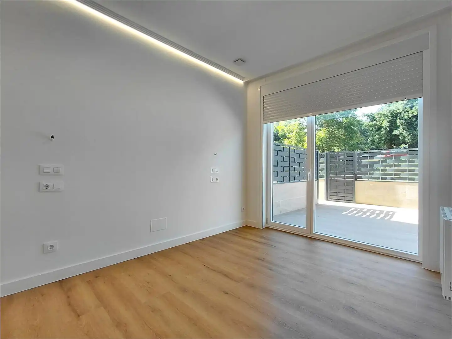 Erdgeschoss zum Verkauf in Sanxenxo mit Heizung, Terrasse und Möbliert