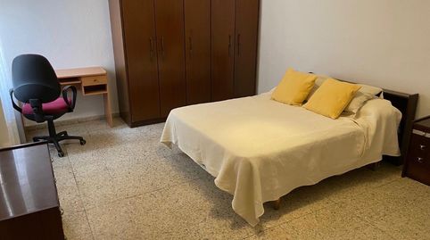 Foto 2 de Piso de alquiler en Calle Condes de Crespo Rascón, San Vicente - Las Úrsulas, Salamanca Capital