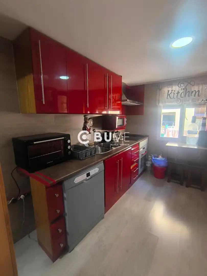 Cocina de Casa adosada en venta en Lucena con Calefacción y Amueblado
