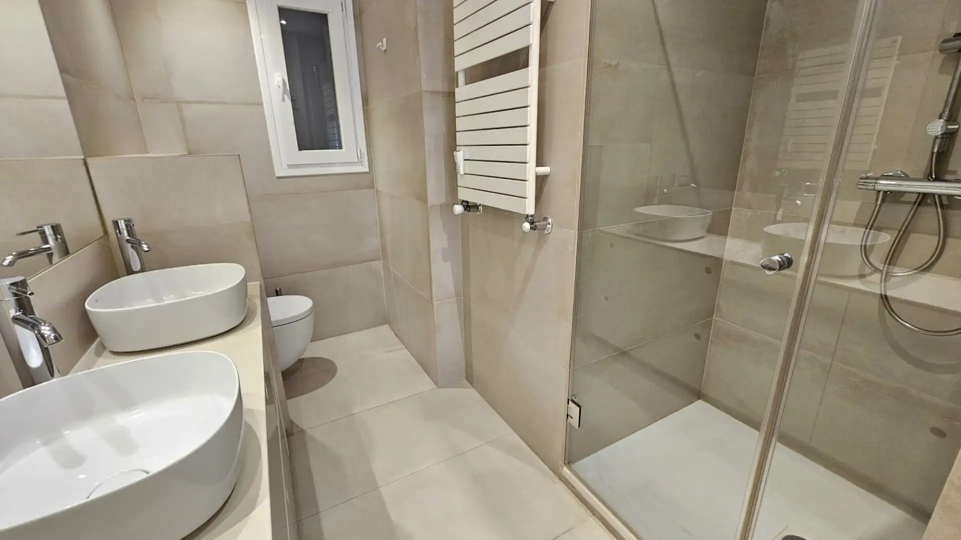 Baño de Piso en venta en Madrid con Aire acondicionado, Calefacción y Terraza