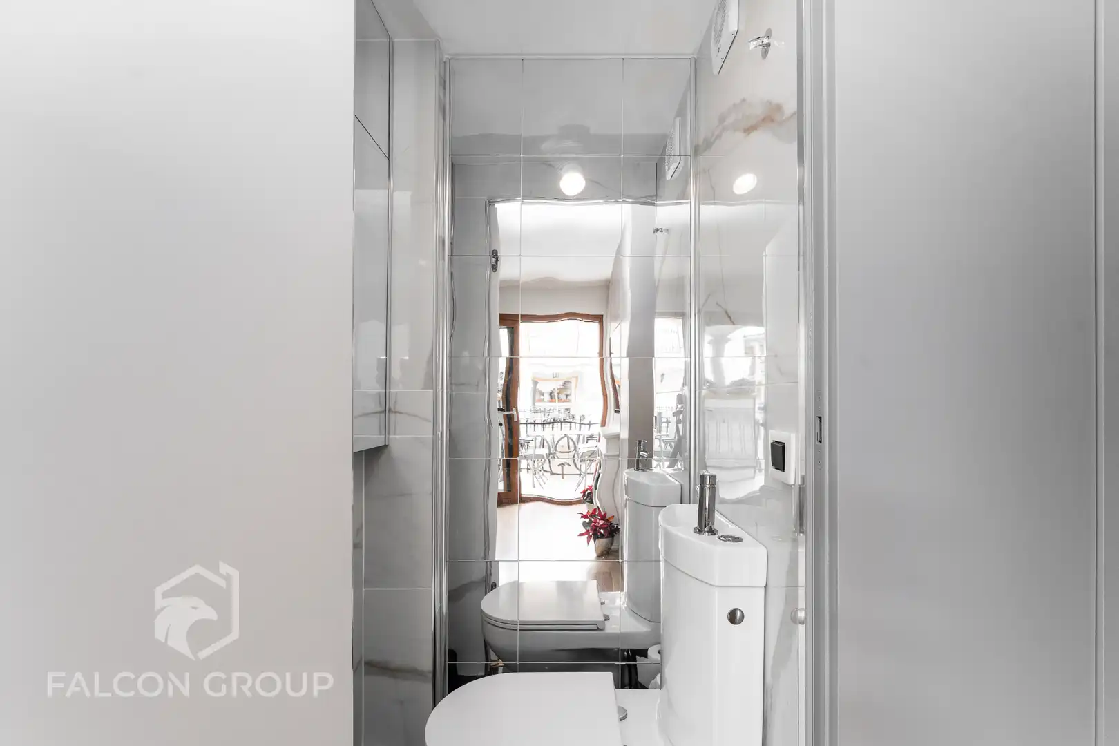 Bathroom of Flat for sale in Calafell  with Air Conditioner, Heating and Parquet flooring