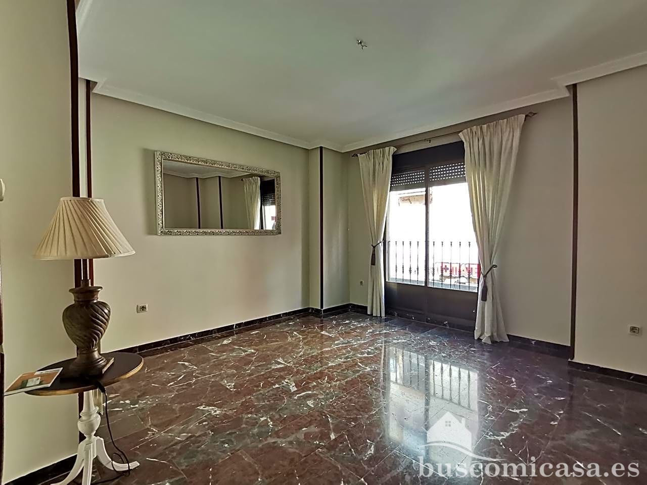 Flat to rent in Cervantes, Centro ciudad