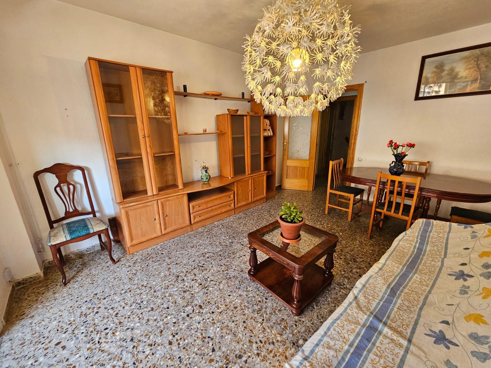 Sala d'estar de Apartament en venda en Elda amb Aire condicionat, Calefacció i Balcó
