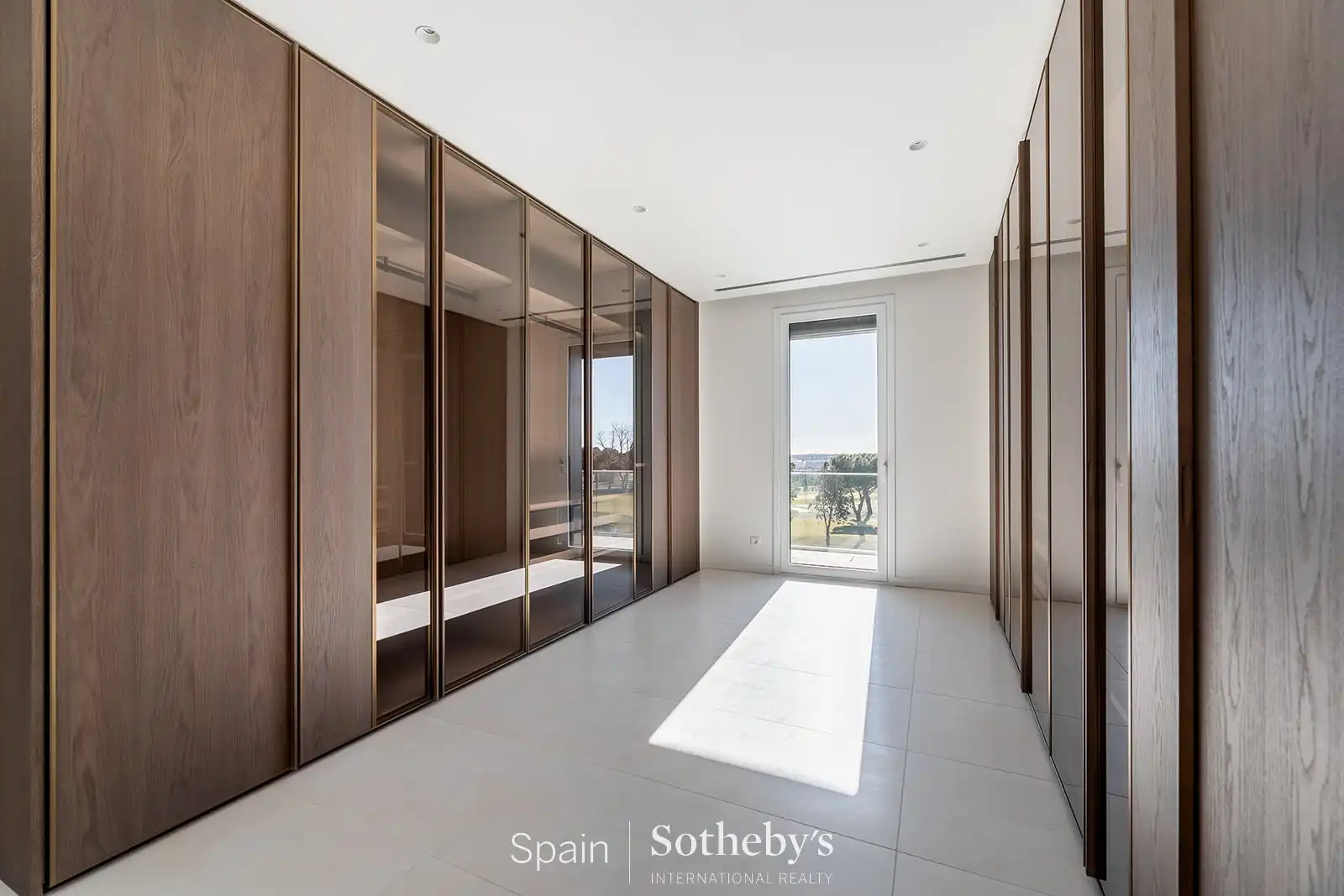 Ático de alquiler en Pozuelo de Alarcón con Aire acondicionado, Terraza y Trastero